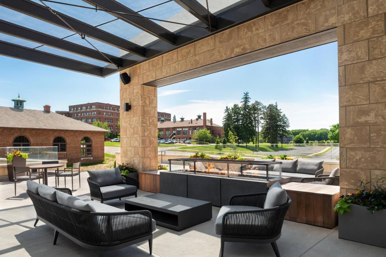 Springhill Suites By Marriott Milwaukee West/Wauwatosa Extérieur photo